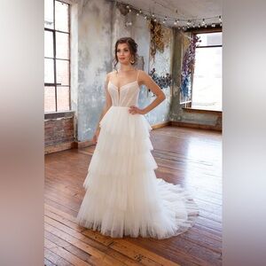 *sabrinacat* NWT All Who Wander Jasper Size 10 Wedding Dress